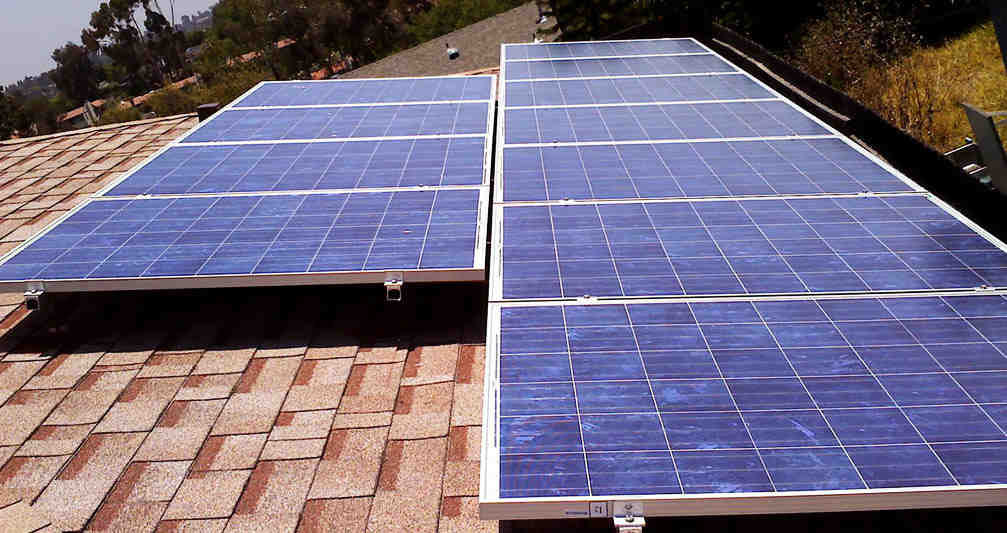 How much does it cost to install one solar panel?