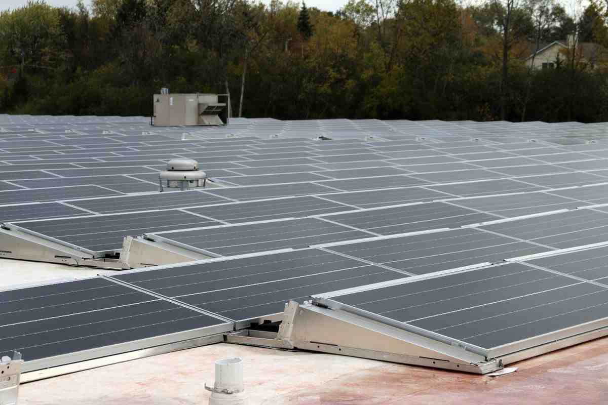 What company makes solar panels?