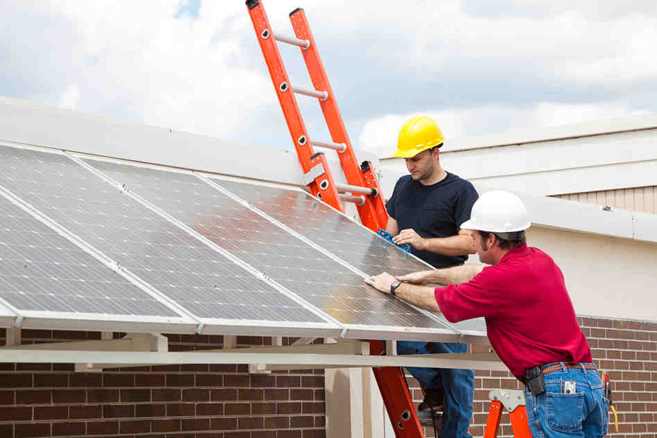 Are commercial solar panels worth it?