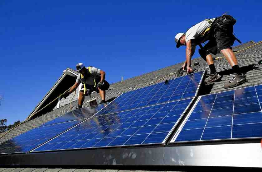 Do solar panels affect gas bill?