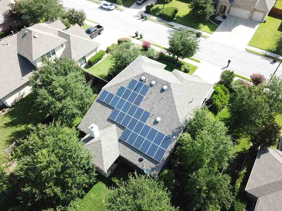 How do I choose a solar panel installer?