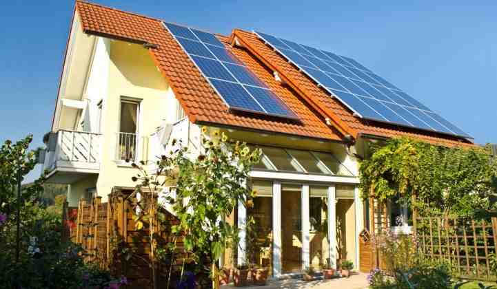 How much do solar panels cost for a $4000 square foot house?