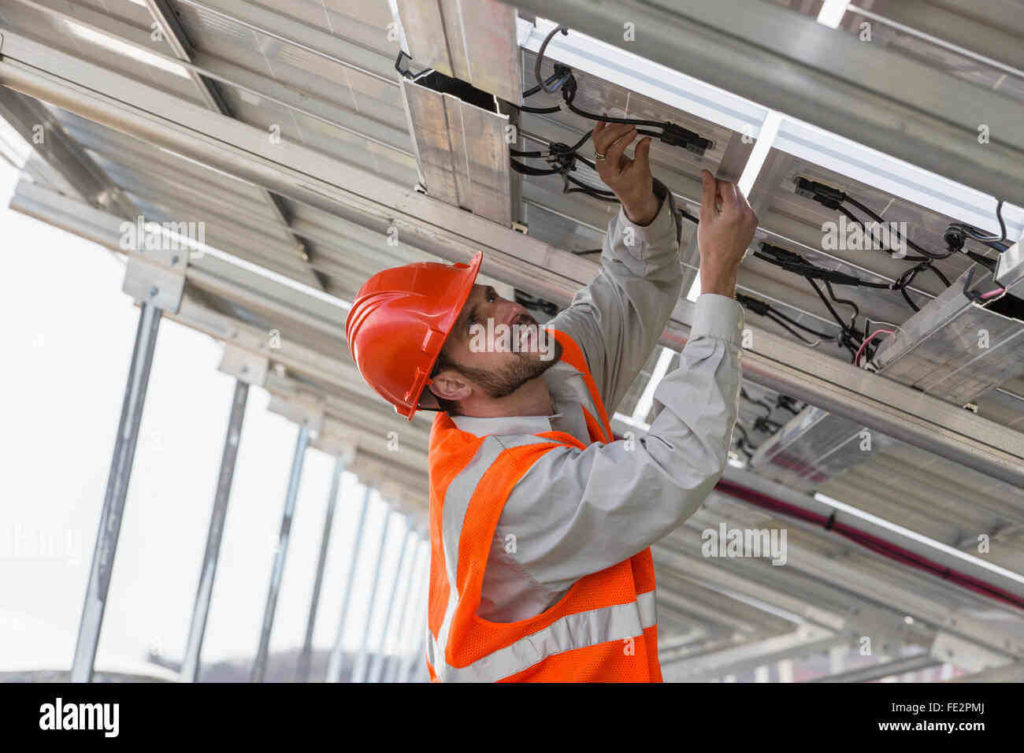 Photovoltaic installer